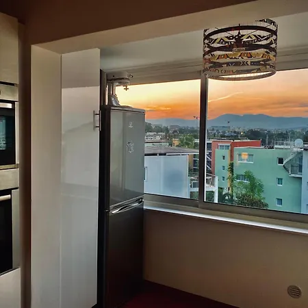 Penthouse With Panoramic Views *